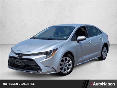 Used 2023 Toyota Corolla LE FWD image 1