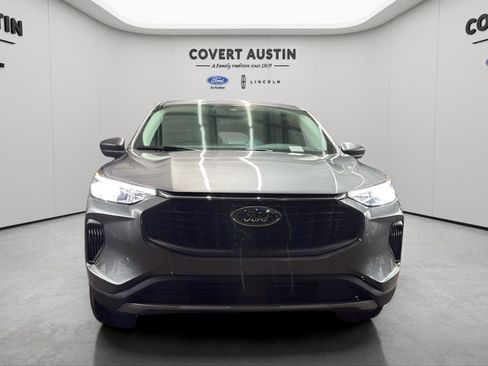 Certified 2025 Ford Escape Active image 8