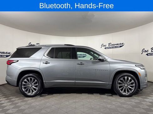 Used 2023 Chevrolet Traverse Premier image 5