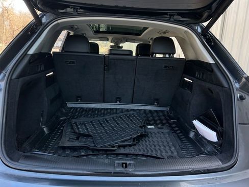 Used 2018 Audi Q5 2.0T w/ Premium Plus Package image 28