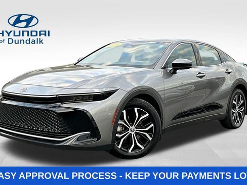 Used 2024 Toyota Crown w/ Carpet Mat Package (TMS) AWD/4WD image 1