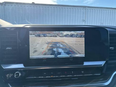 Used 2023 GMC Sierra 1500 Elevation image 19