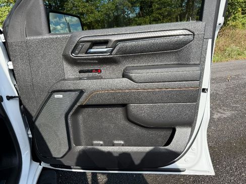 Used 2024 GMC Sierra 1500 AT4 w/ AT4 Premium Package image 32