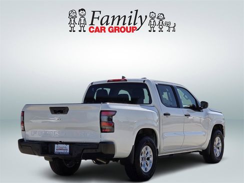 Used 2025 Nissan Frontier S image 4