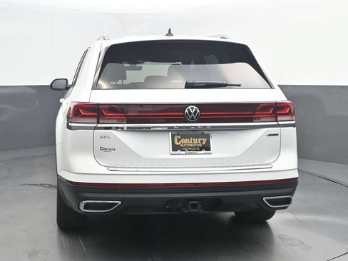 Used 2024 Volkswagen Atlas SEL AWD/4WD image 6