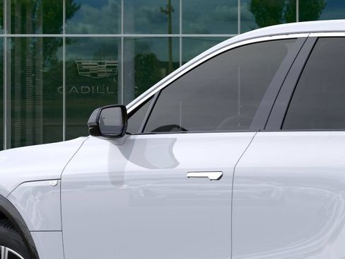Used 2026 Cadillac Lyriq Luxury RWD image 44