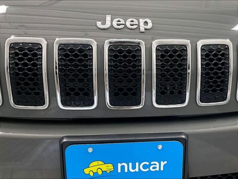 Used 2020 Jeep Cherokee Limited image 32