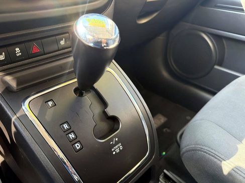 Used 2011 Jeep Compass Latitude AWD/4WD image 17