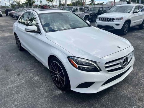 Used 2021 Mercedes-Benz C 300 Sedan image 2