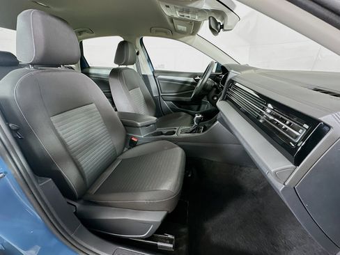 Used 2025 Volkswagen Jetta S FWD image 29