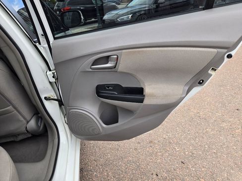 Used 2011 Honda Insight EX image 24