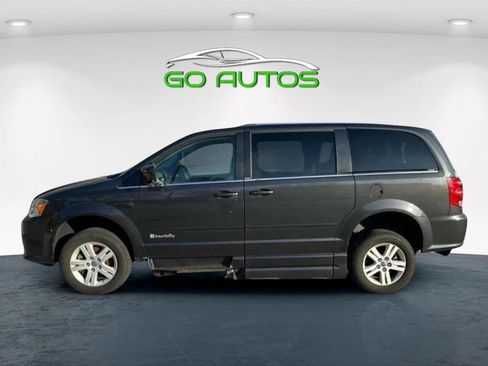 Used 2012 Dodge Grand Caravan Crew w/ Crew Value Pkg image 2