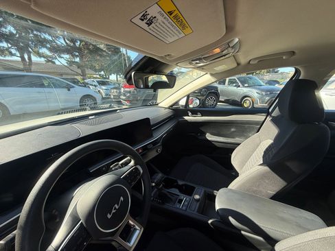 Used 2025 Kia K5 LXS image 32