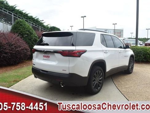 Used 2023 Chevrolet Traverse RS FWD image 12