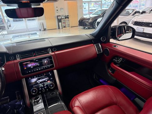 Used 2018 Land Rover Range Rover Autobiography image 14