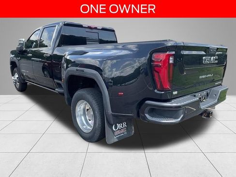 Used 2024 GMC Sierra 3500 Denali Ultimate AWD/4WD image 6