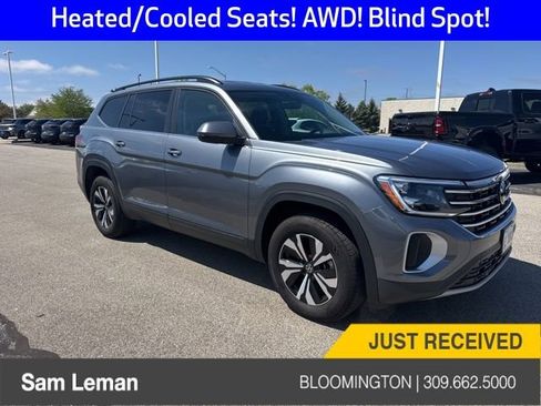 Used 2025 Volkswagen Atlas SE AWD/4WD image 1