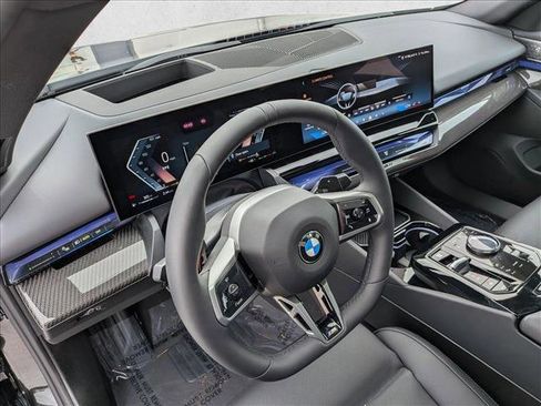 Used 2026 BMW 540i xDrive w/ M Sport Package image 10