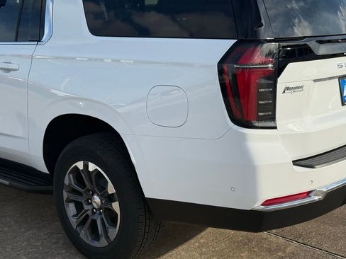 New 2026 Chevrolet Suburban LS image 15