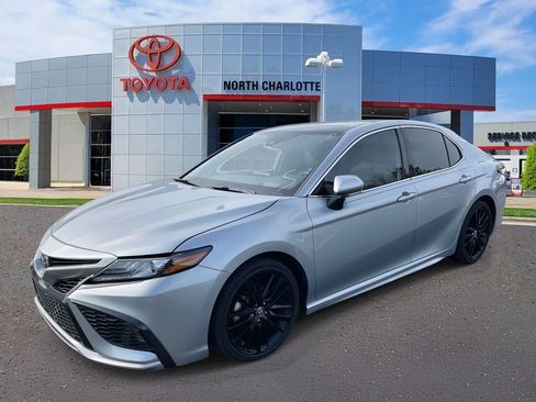 Used 2024 Toyota Camry XSE image 6