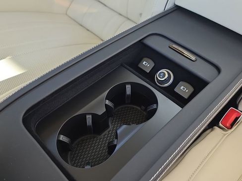 New 2025 Bentley Continental GT image 32