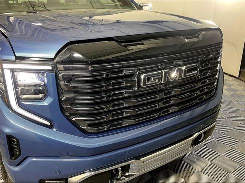 Used 2025 GMC Sierra 1500 Denali Ultimate AWD/4WD image 39