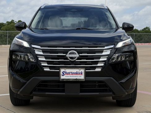 Used 2024 Nissan Rogue SV w/ SV Premium Package FWD image 7