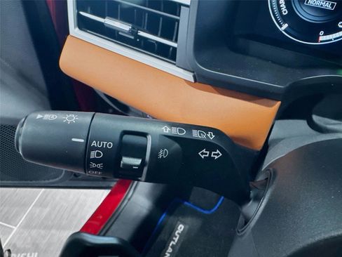 New 2025 Mitsubishi Outlander SEL image 5