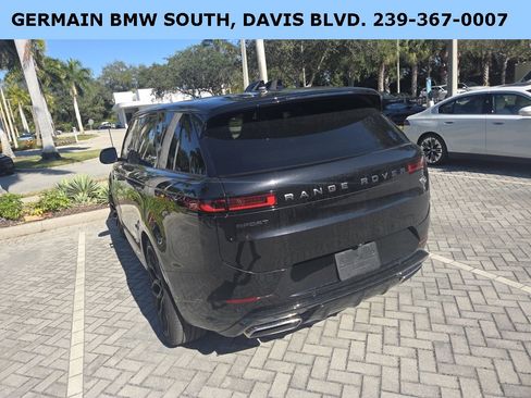 Used 2023 Land Rover Range Rover Sport SE Dynamic image 15