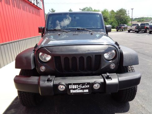 Used 2017 Jeep Wrangler Unlimited Sport w/ Quick Order Package 23S AWD/4WD image 11