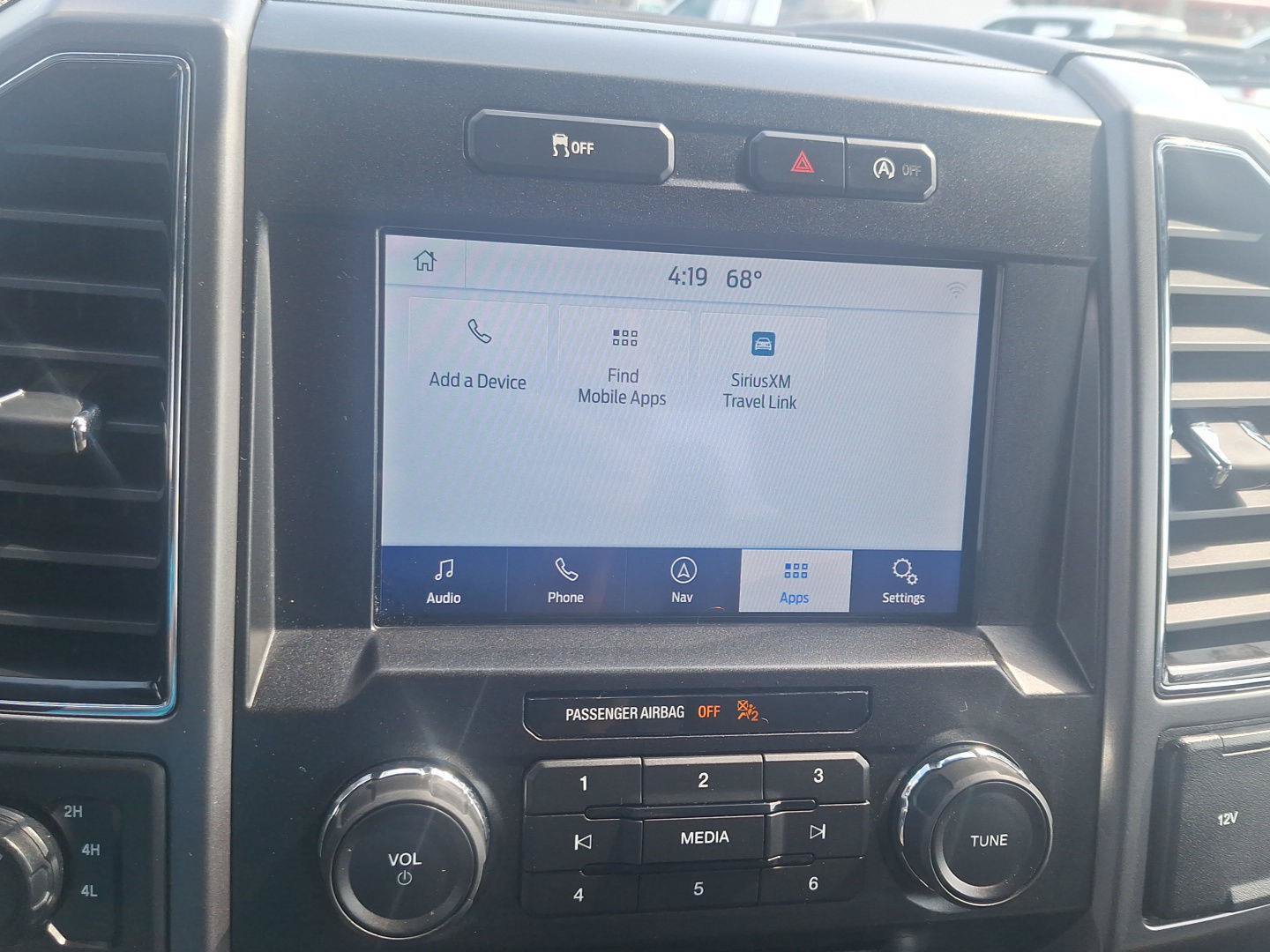 Used 2018 Ford F150 XLT w/ Equipment Group 302A Luxury AWD/4WD image 30