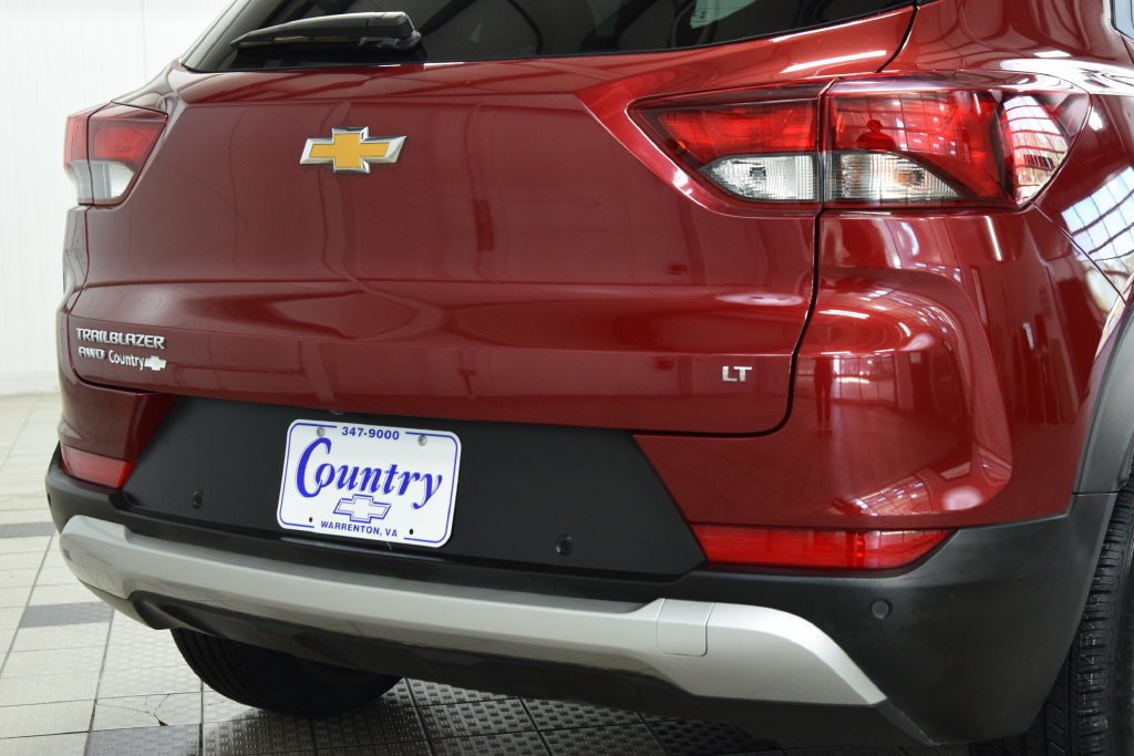 Used 2024 Chevrolet TrailBlazer LT w/ Convenience Package AWD/4WD image 19