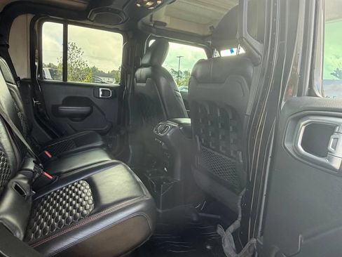 Used 2021 Jeep Gladiator Rubicon w/ Safety Group AWD/4WD image 29