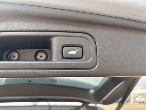 Used 2022 Honda Pilot TrailSport image 43