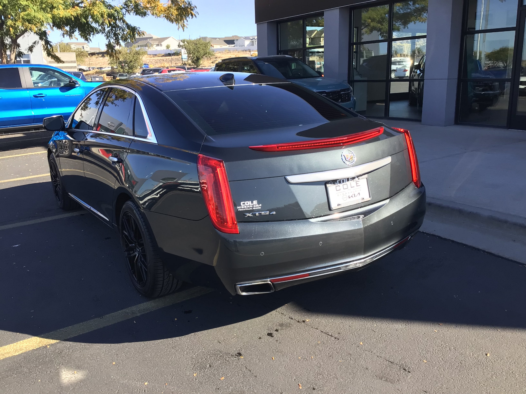 Used 2015 Cadillac XTS Luxury AWD/4WD image 4