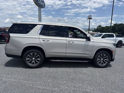 Used 2021 Chevrolet Tahoe LT w/ LT Signature Package AWD/4WD image 8