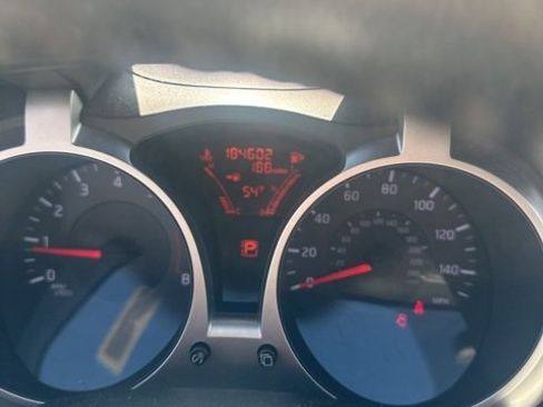 Used 2012 Nissan Juke SL w/ Chrome Pkg image 9