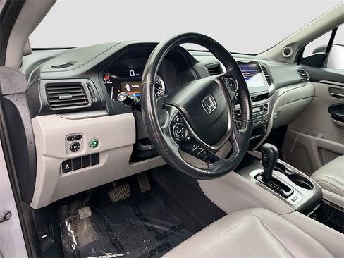 Used 2017 Honda Pilot EX-L image 9