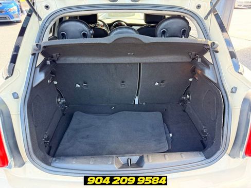 Used 2015 MINI Cooper 4-Door Hardtop FWD image 29