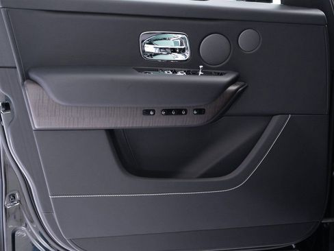Certified 2024 Rolls-Royce Cullinan image 12