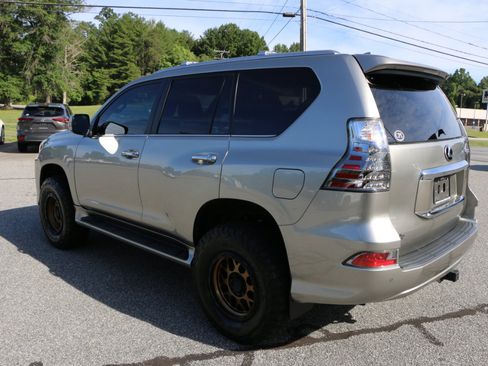 Used 2021 Lexus GX 460 Premium w/ Premium Package AWD/4WD image 3