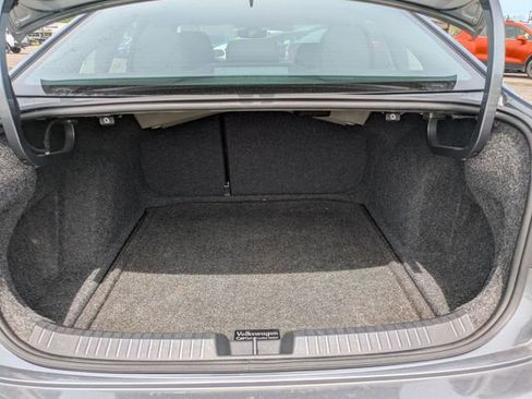 Used 2022 Volkswagen Jetta S FWD image 19