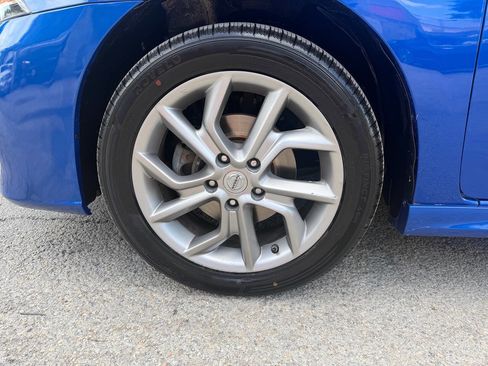 Used 2014 Nissan Sentra SR FWD image 32