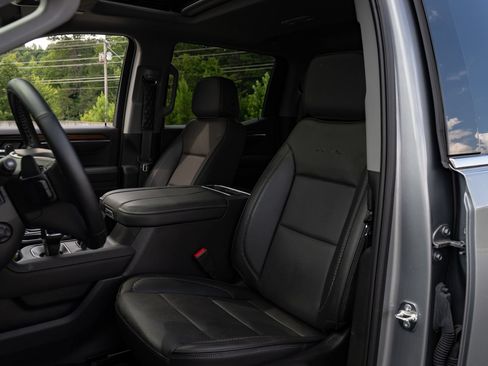 Used 2025 GMC Sierra 1500 Denali w/ Denali Reserve Package AWD/4WD image 29