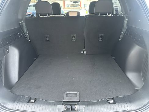 Used 2022 Ford Escape SE FWD image 10