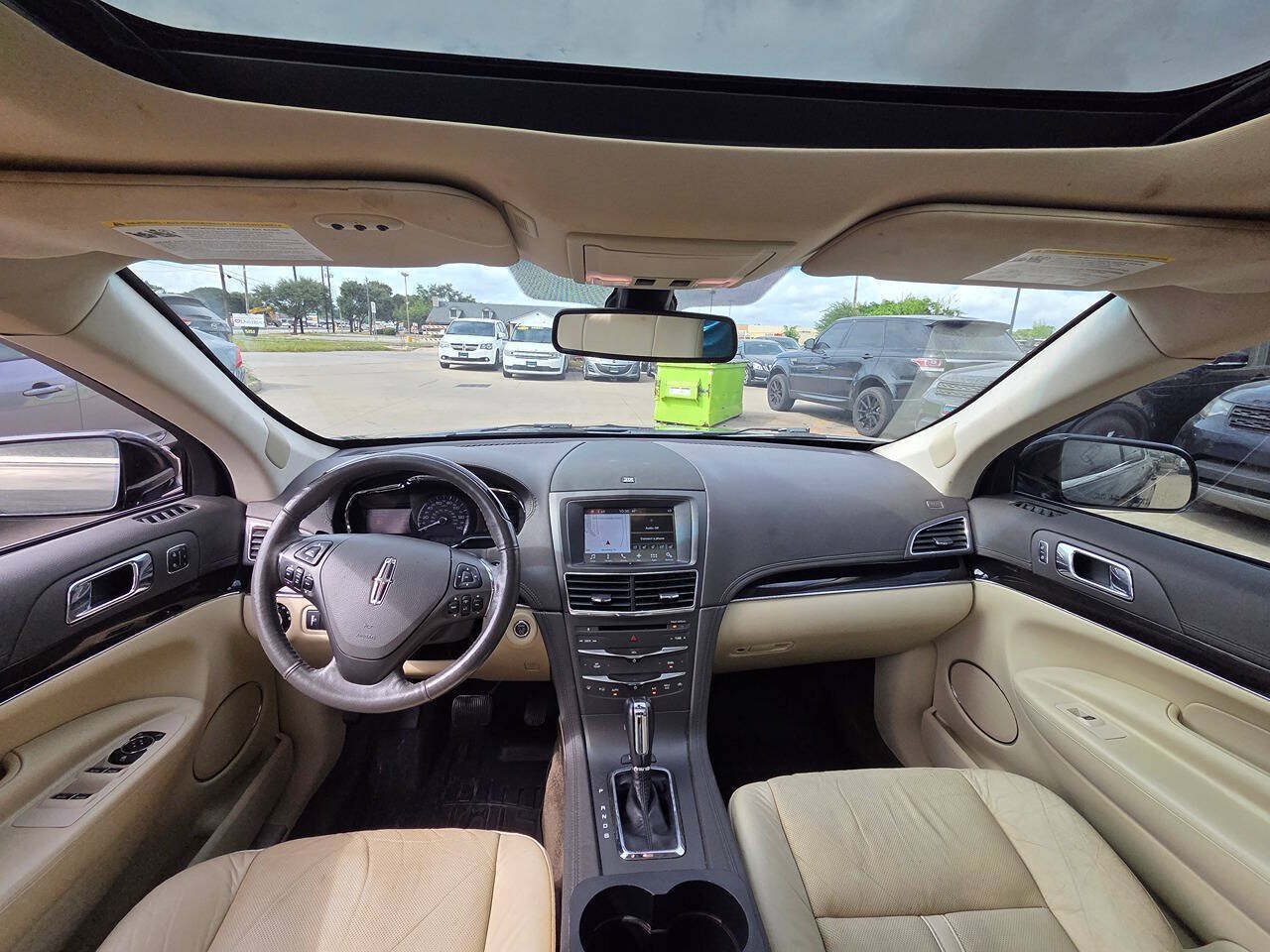 Used 2016 Lincoln MKT AWD w/ Equipment Group 201A image 8
