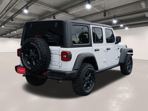 Used 2022 Jeep Wrangler Unlimited Sport AWD/4WD image 13