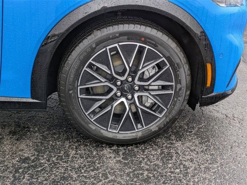 New 2024 Ford Mustang Mach-E Premium image 22