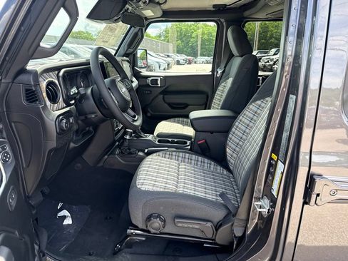 New 2026 Jeep Wrangler Unlimited Sport AWD/4WD image 17