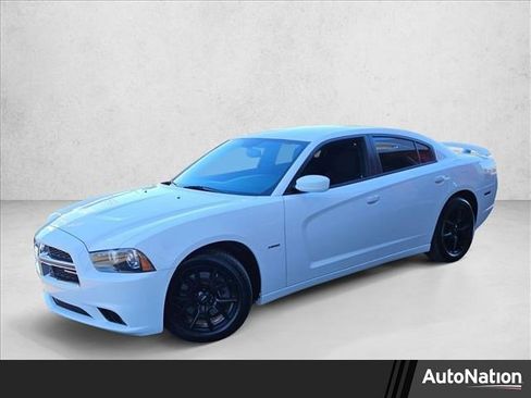 Used 2014 Dodge Charger R/T image 1
